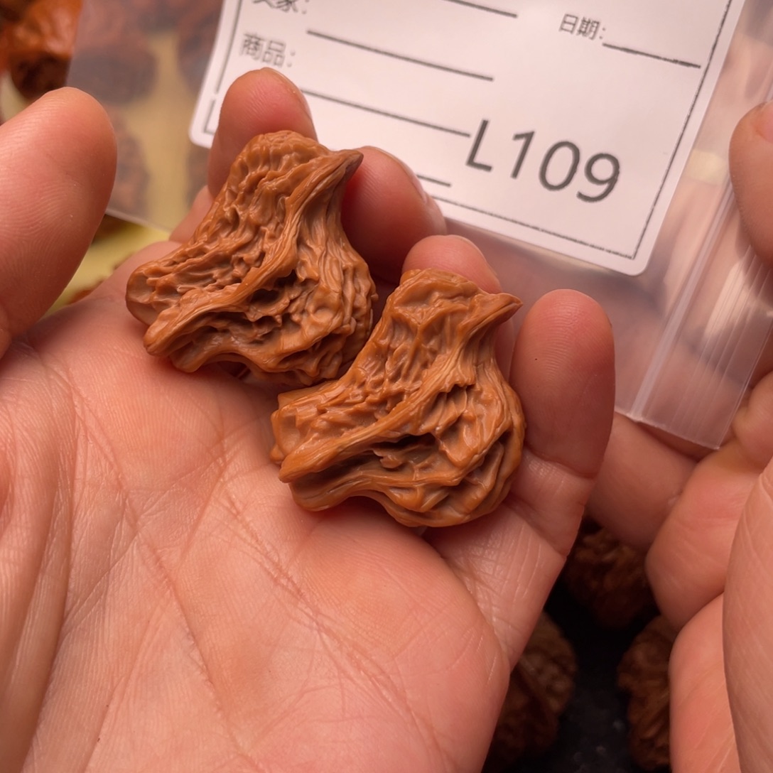 重***生文玩核桃吊坠富贵吉祥鸟