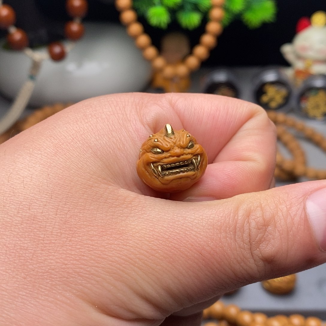 猴头核桃手串獠牙恶僧铜