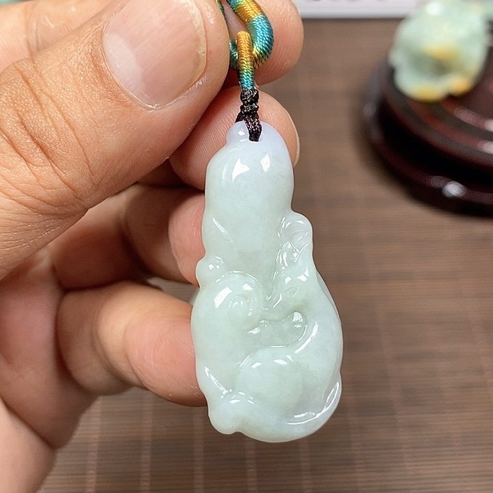 颈饰未镶嵌翡翠天然翡翠玉A货配证书