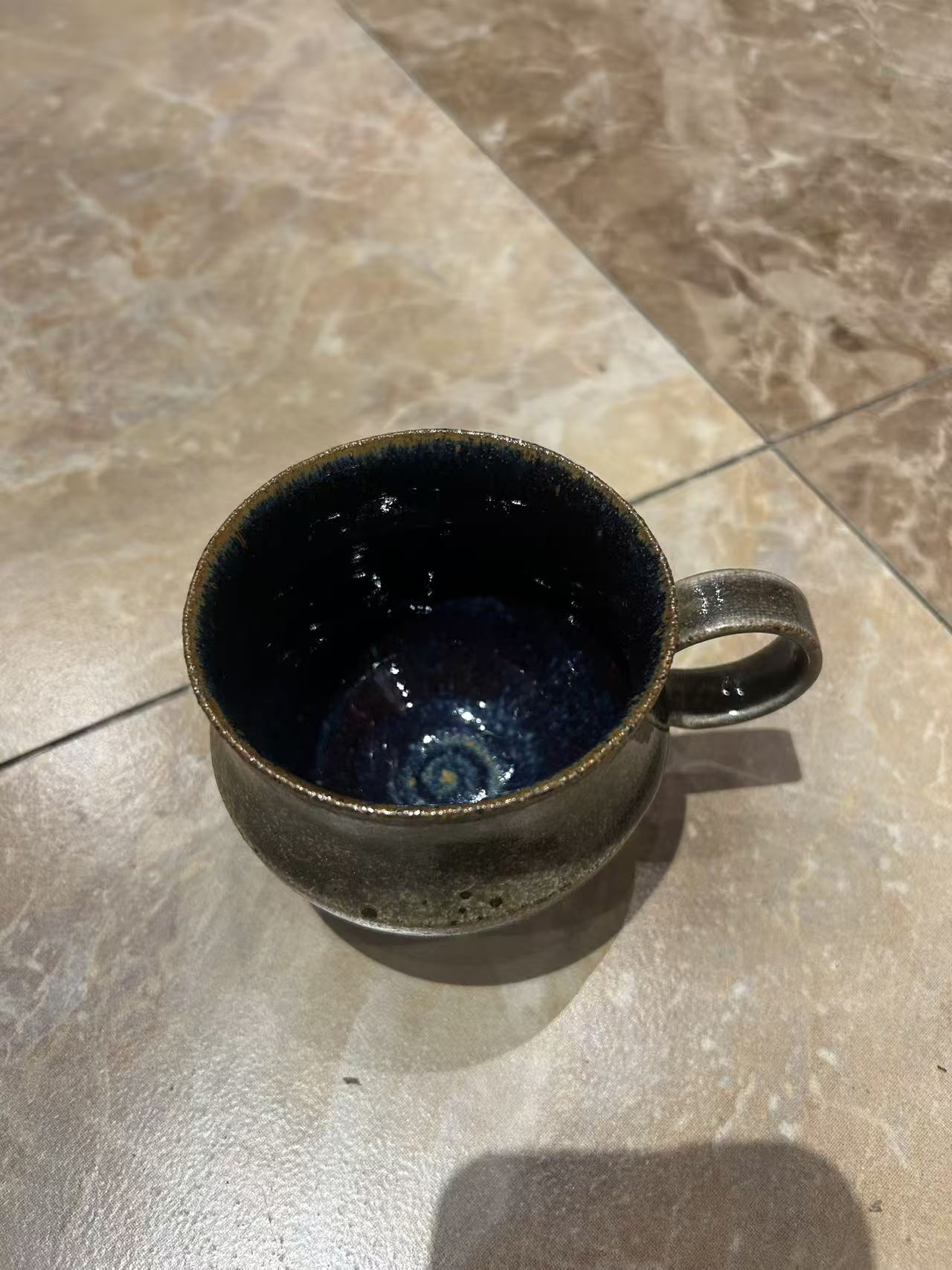 粗陶灰蛋壳咖啡杯