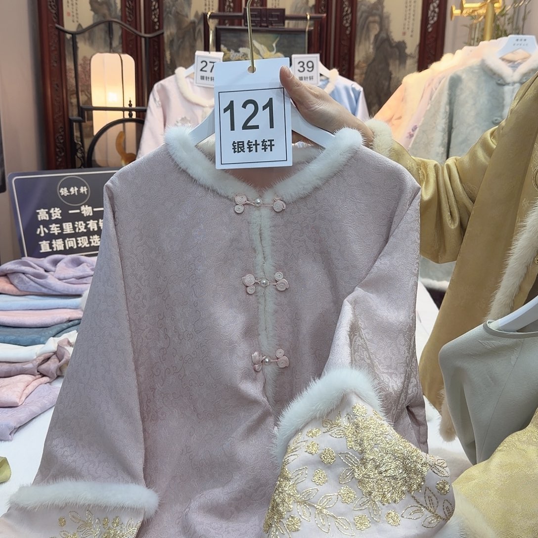 我***呢非遗传承人的精神风貌和