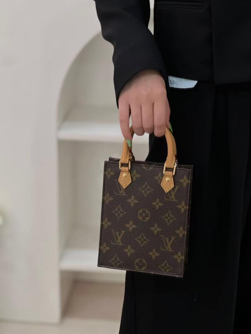 99新 LouisVuitton/路易威登 Lv 琴谱 mini新款老花包/严选