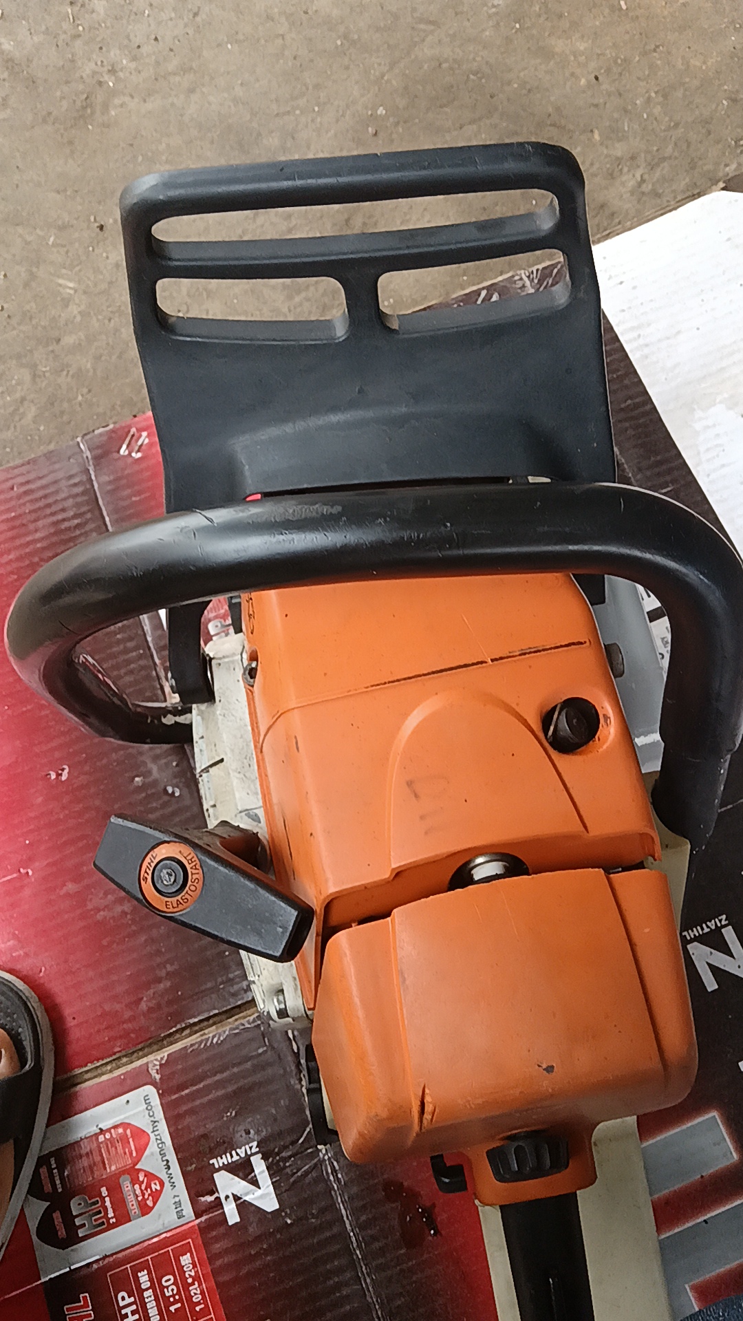 381油锯，配18寸奥利根新导板和斯蒂尔新链。