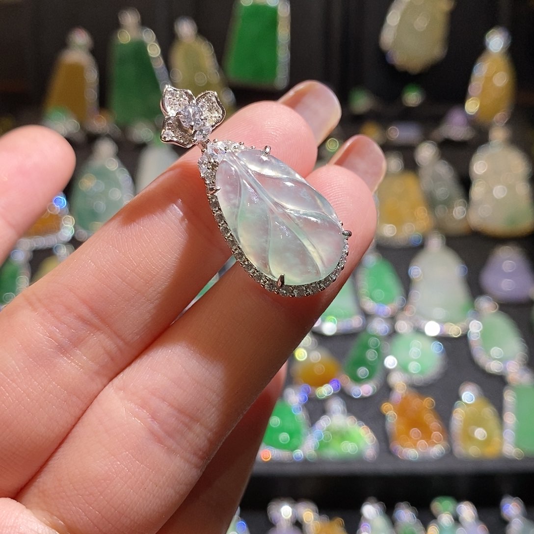 颈饰银S925镶嵌翡翠天然翡翠