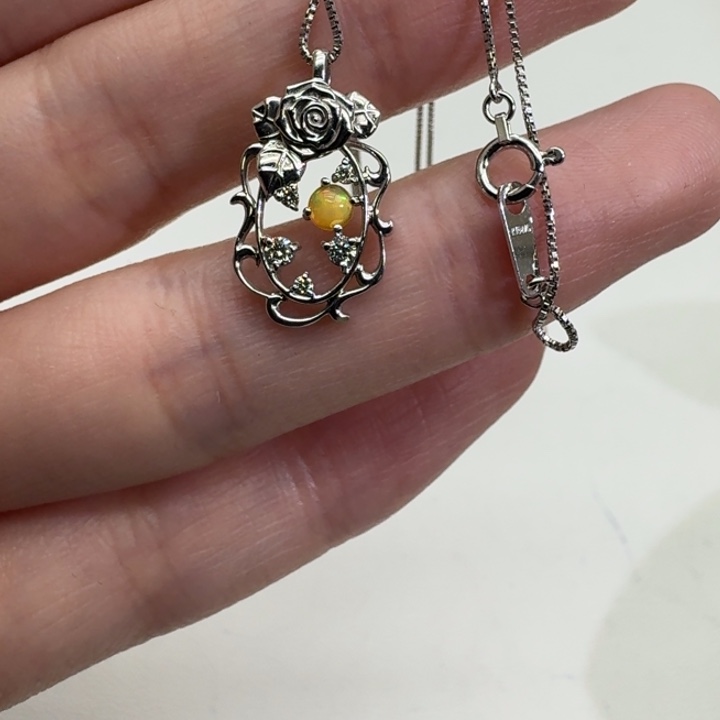 未镶嵌颈饰钻石成品