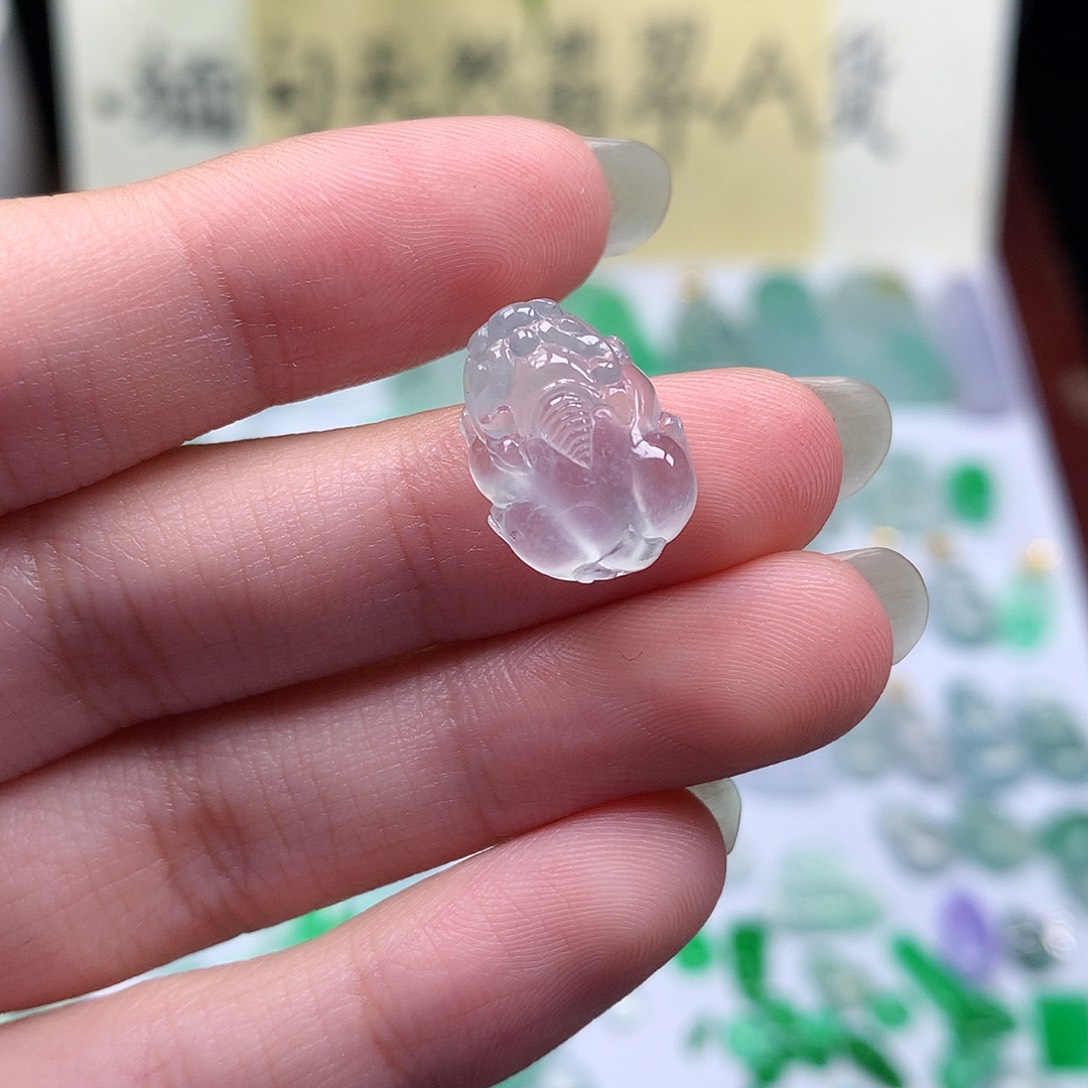 翡翠裸石缅甸天然A货翡翠冰种貔貅