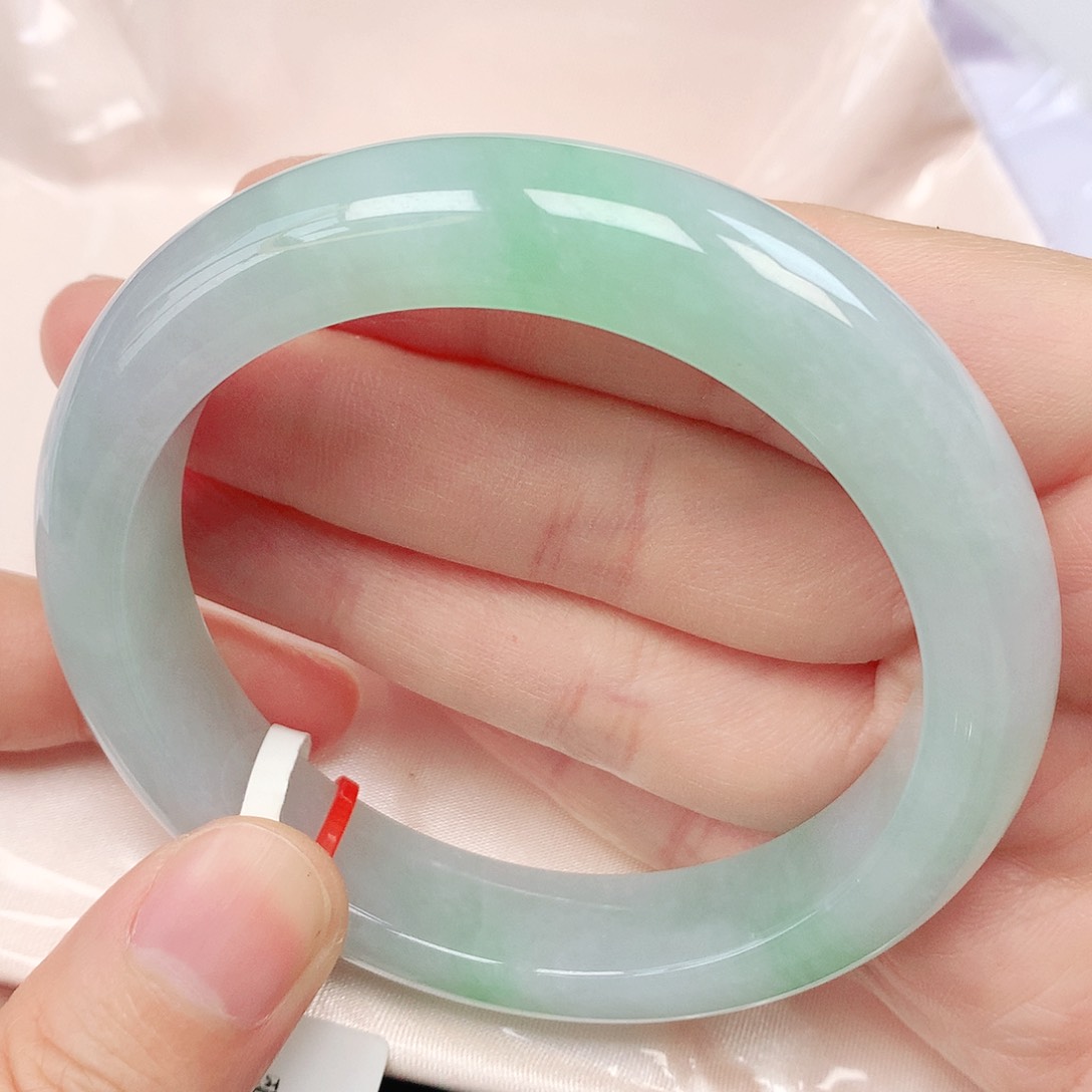 翡翠手镯未镶嵌抖音519