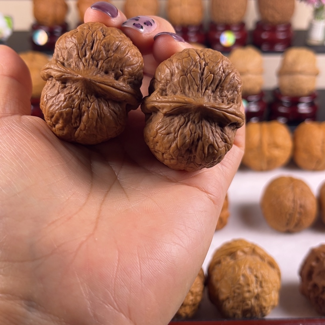 文玩核桃吊坠战神元宝W2