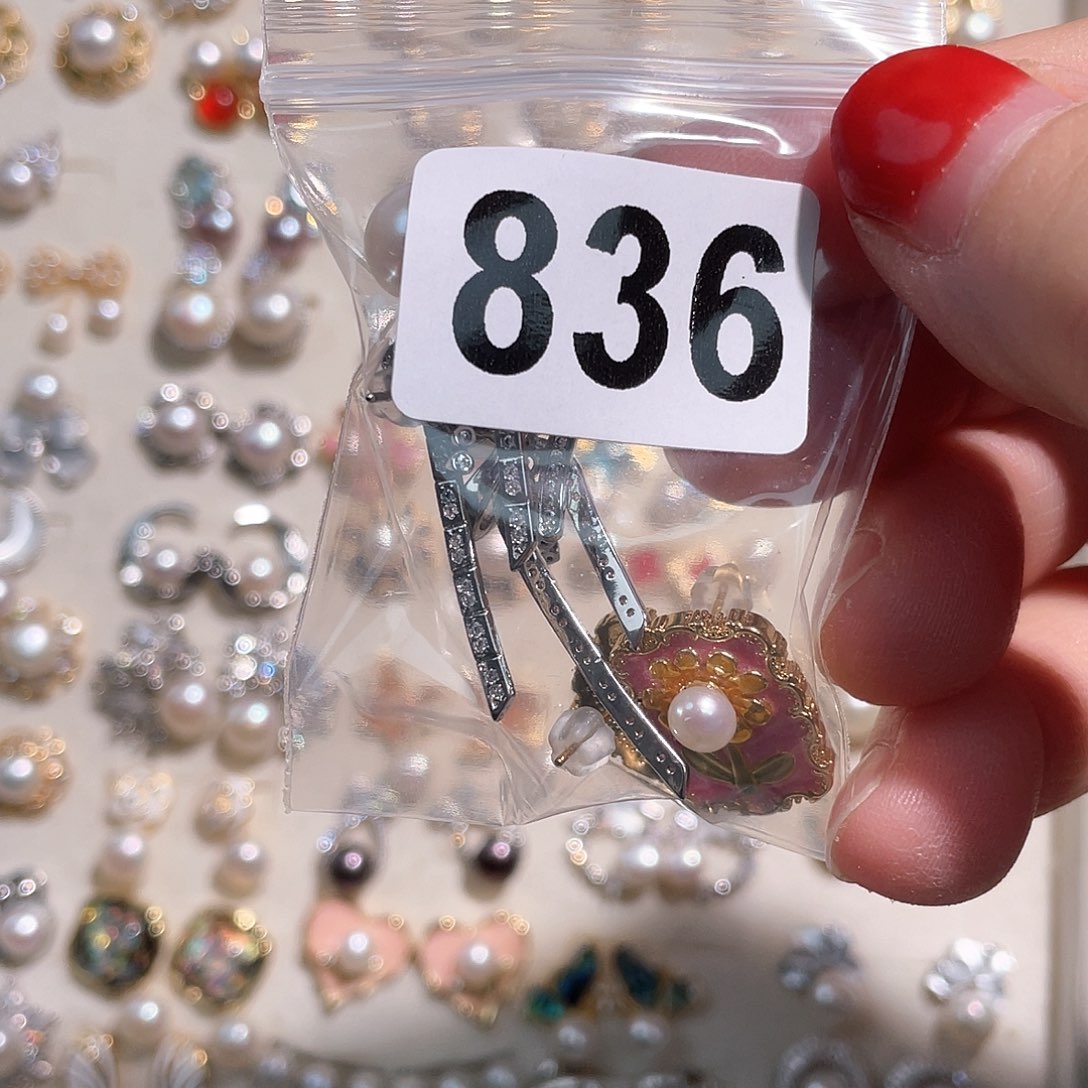 淡水珍珠耳饰合金小*?