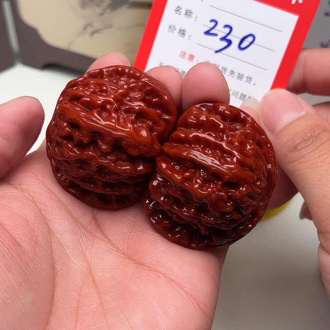 忍***230  42尺。   白狮子