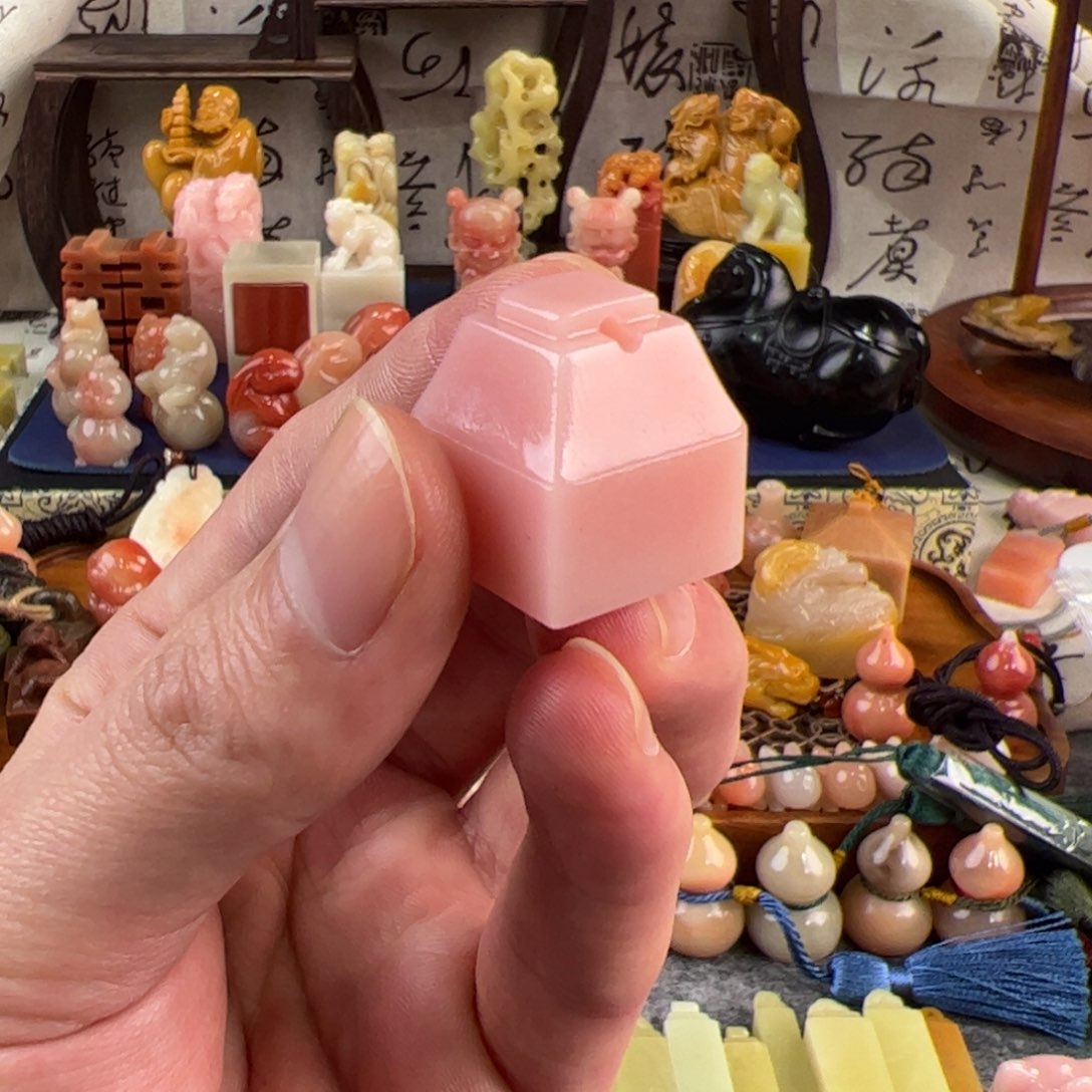 云南石用****0龙蛋粉fudou纽章