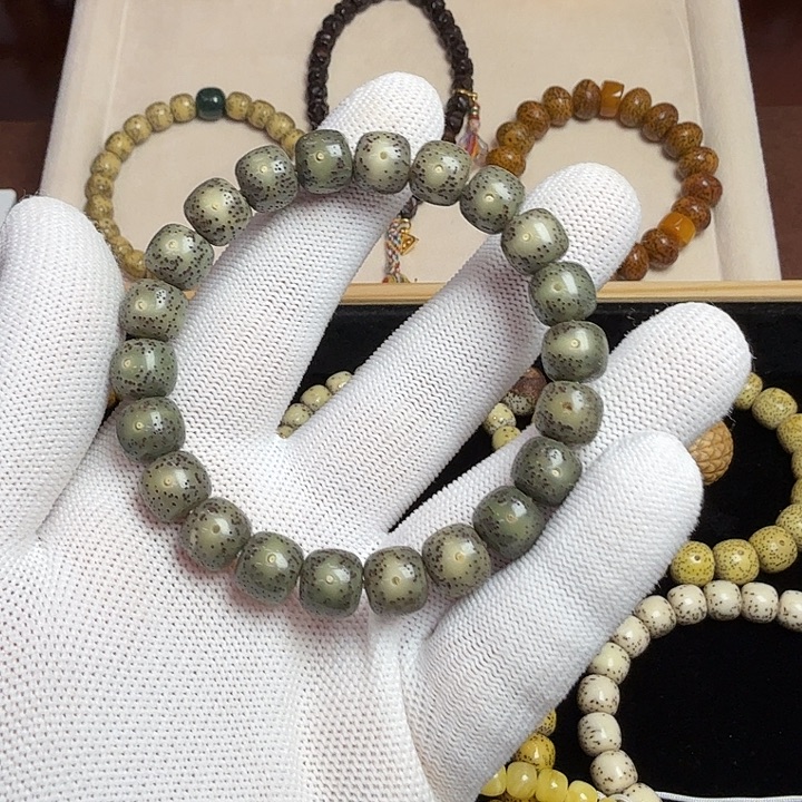 星月菩提吊坠星月菩提手串