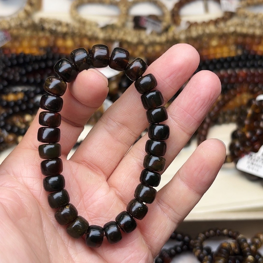 乐***心琥珀未镶嵌裸石九