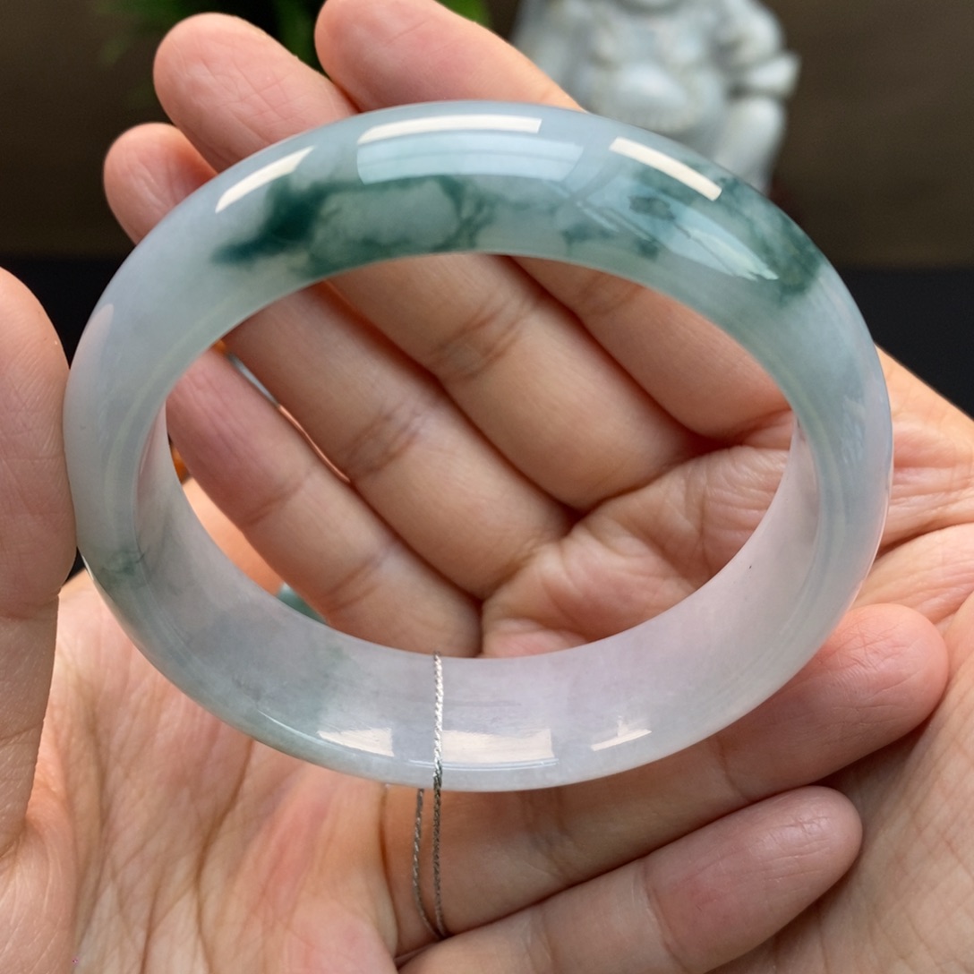 翡翠手镯未镶嵌天然