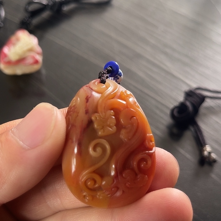 巴林石印石鸡血石挂件