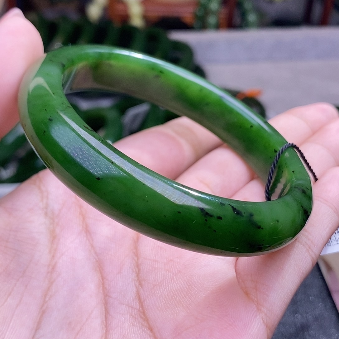 和田玉碧玉老料菠菜绿手镯60,8圈未镶嵌嘟***爱