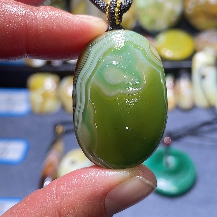 玛瑙/玉髓未镶嵌珠宝奇石