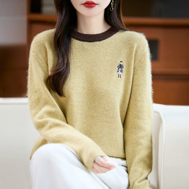 羊毛衫女圆领100纯羊毛刺绣浣熊套头毛衣百搭时尚针织打底衫秋冬