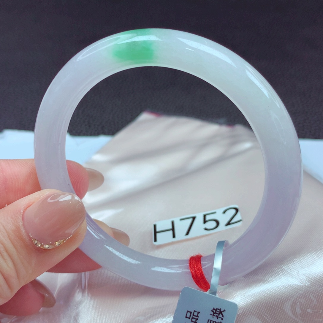 翡翠手镯未镶嵌手镯88