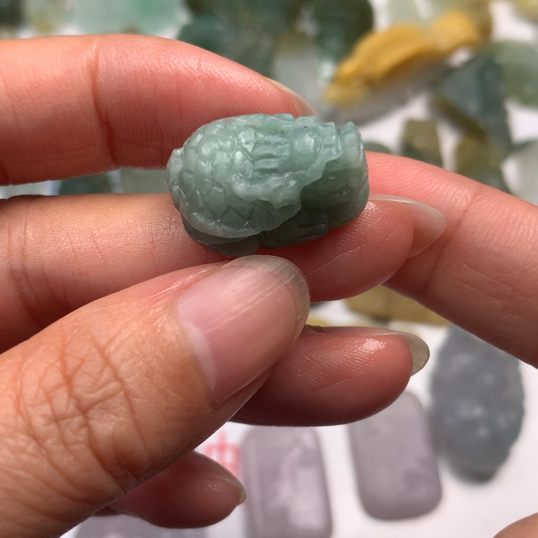 定制翡翠未镶嵌翡翠