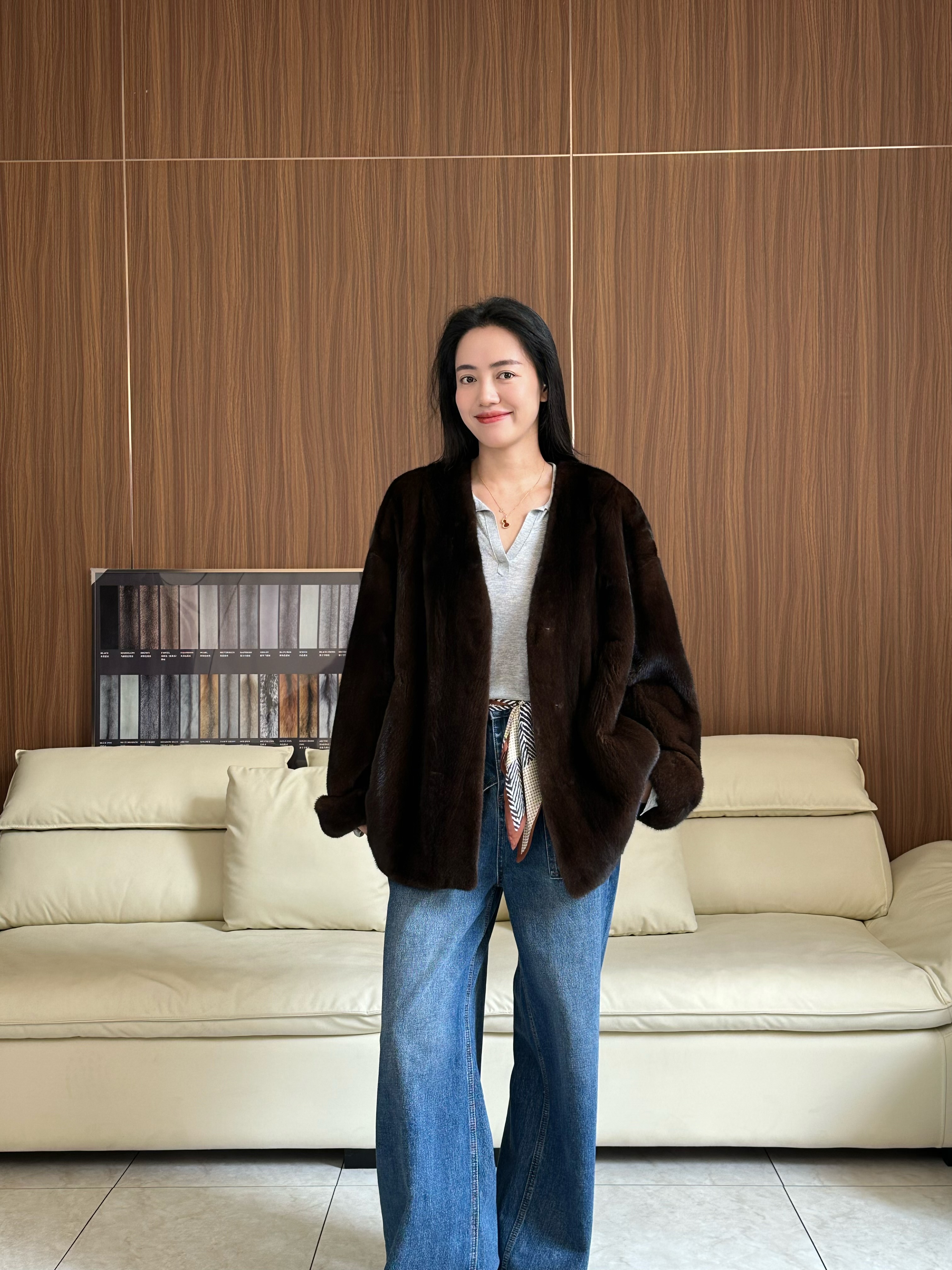 【珍妮皮草】“生巧布朗”挽袖款紫金短二天鹅绒水貂皮草外套女