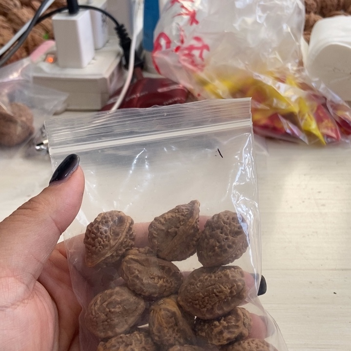 吊坠文玩核桃宁***远绣花鞋