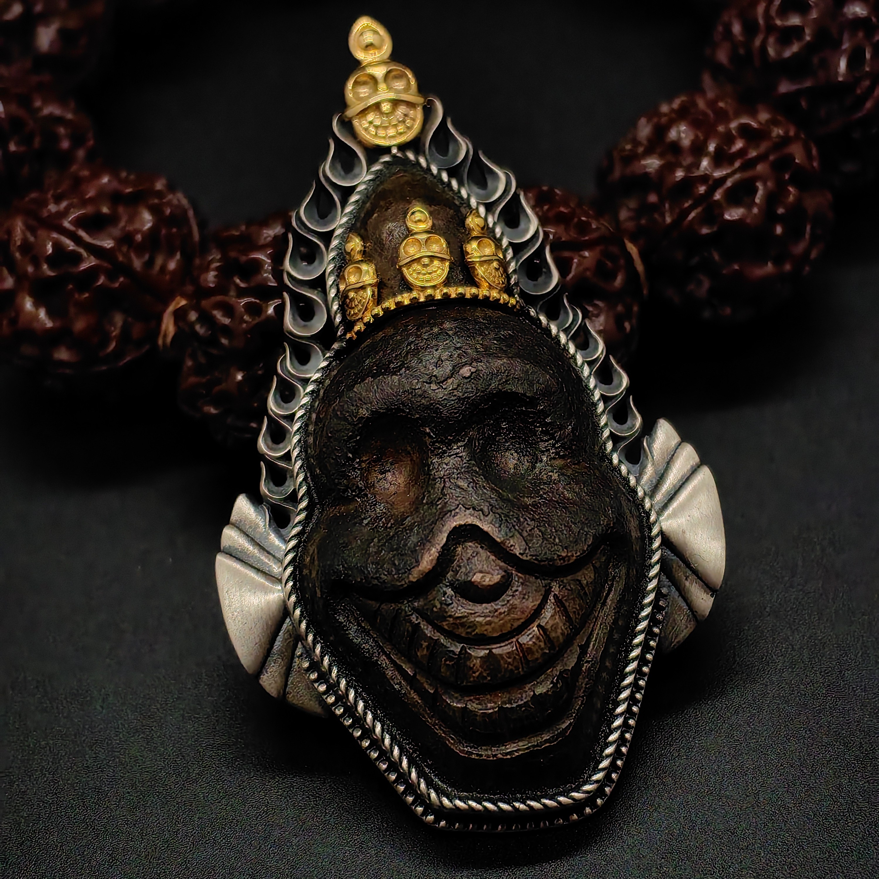 铜合金吊坠 藏传爆老托甲尸陀林镶嵌吊坠