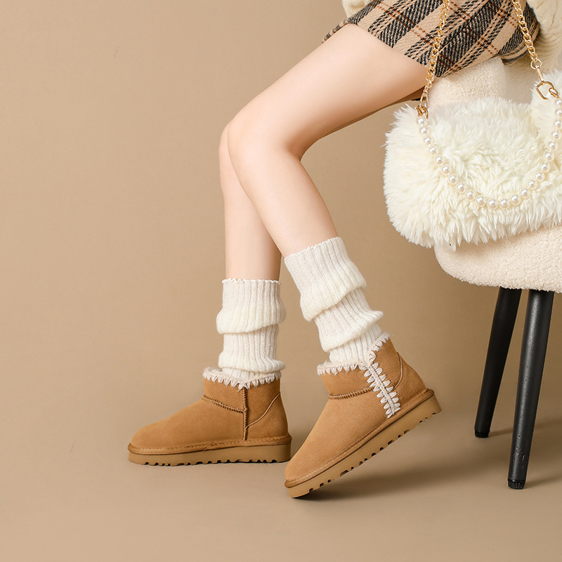 2024年冬季新款厚底皮毛一体雪地靴女加绒加厚面包鞋保暖棉鞋防滑