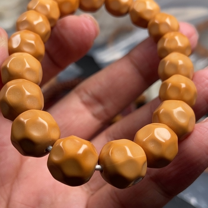 猴头核桃吊坠今天