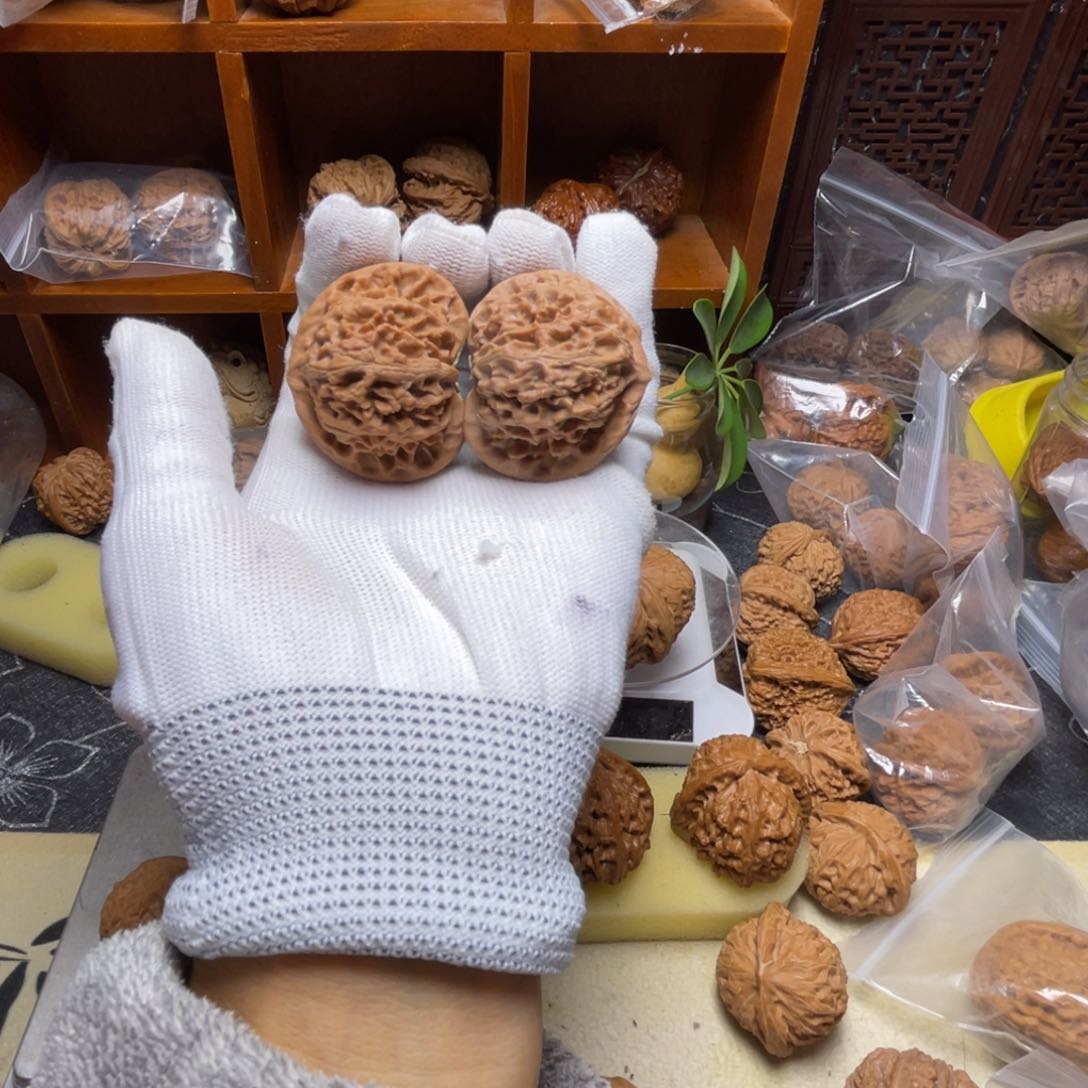 木质梨**霄宫灯狮子头全品