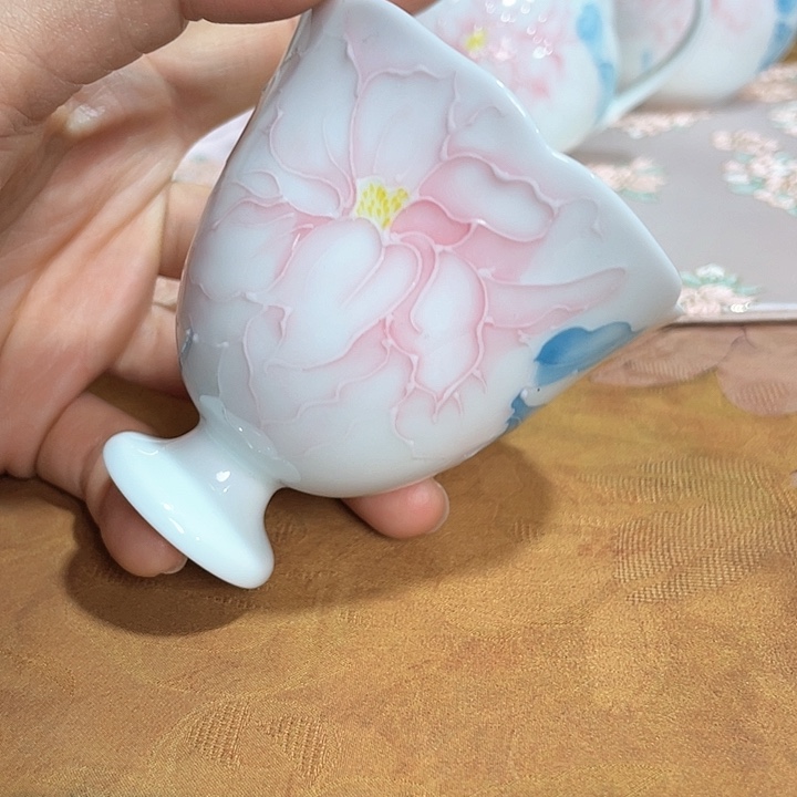 【闪购商品】国色惊城高足杯哈哈哈