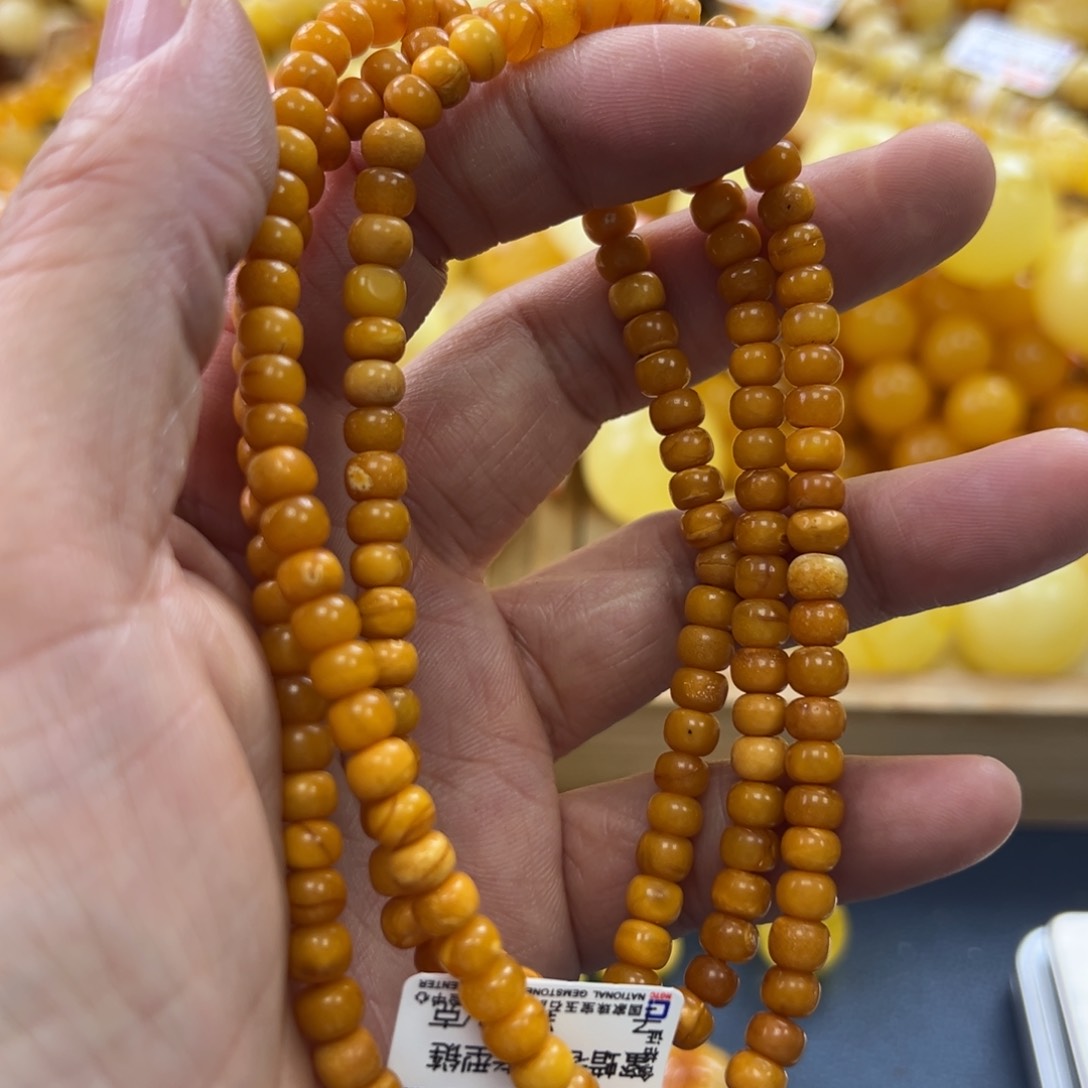 未镶嵌琥珀珠宝奇石