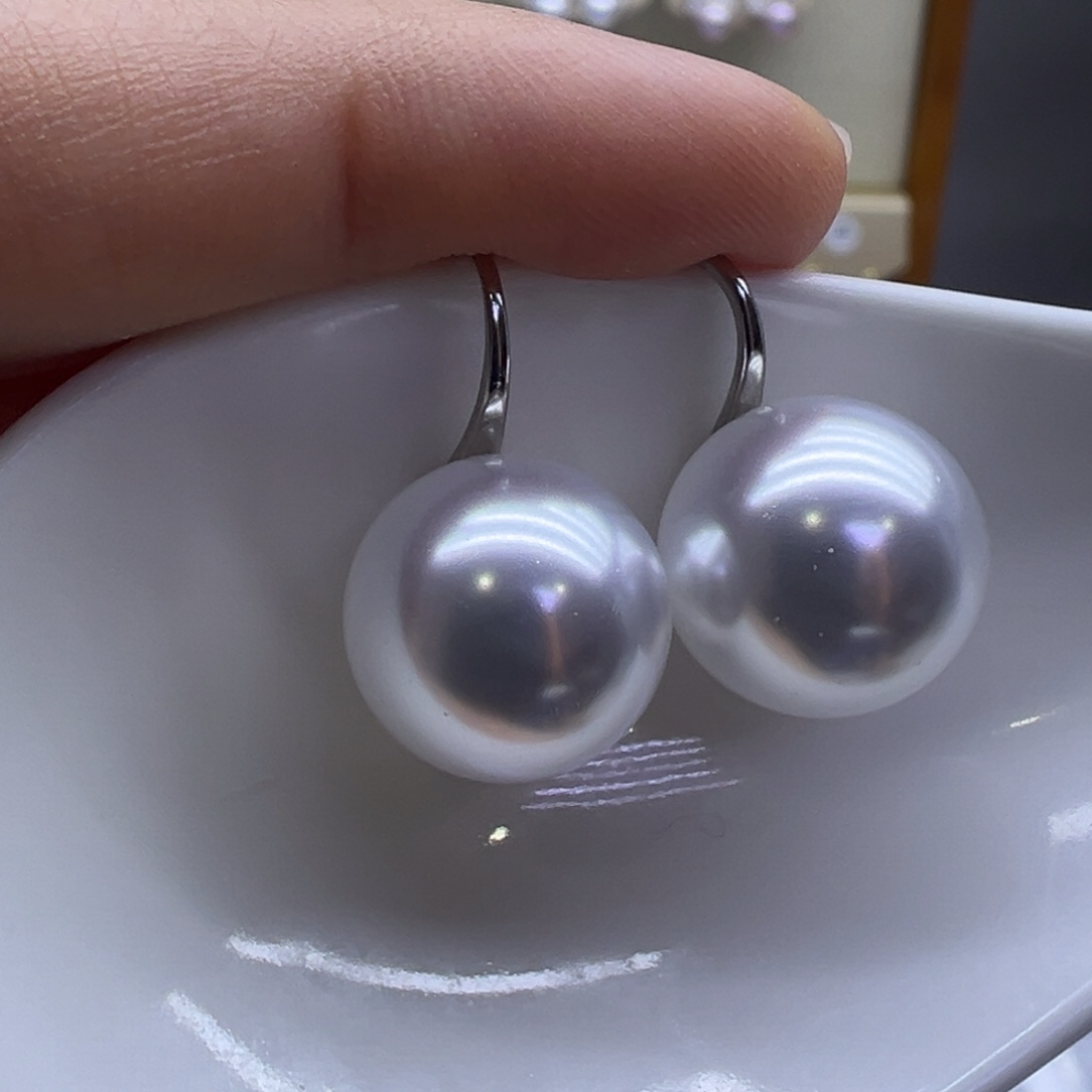 未镶嵌淡水珍珠耳饰