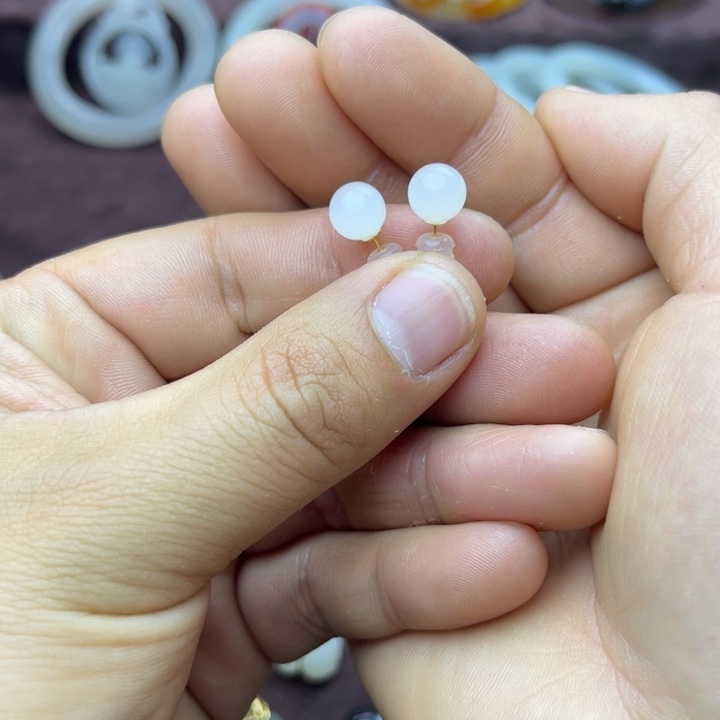 和田玉耳饰18K金镶嵌