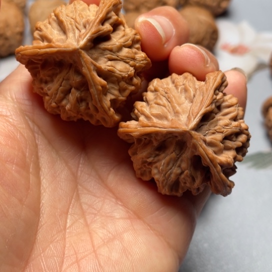 【闪购商品】把件文玩核桃盘山边40，40，41