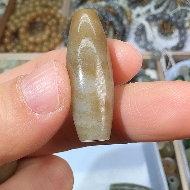 花***豆和田玉（糖玉）未镶嵌颈饰