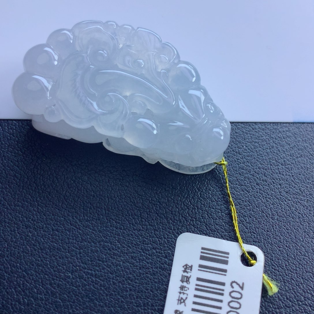 翡翠颈饰未镶嵌貔貅