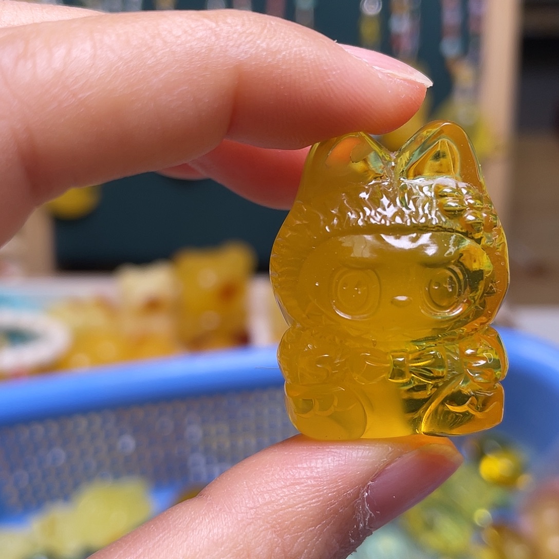 琥珀未镶嵌裸石吊坠