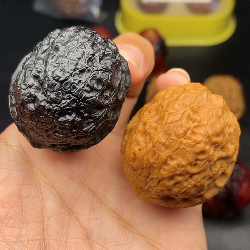 【闪购商品】把件文玩核桃39尺蛇皮元宝