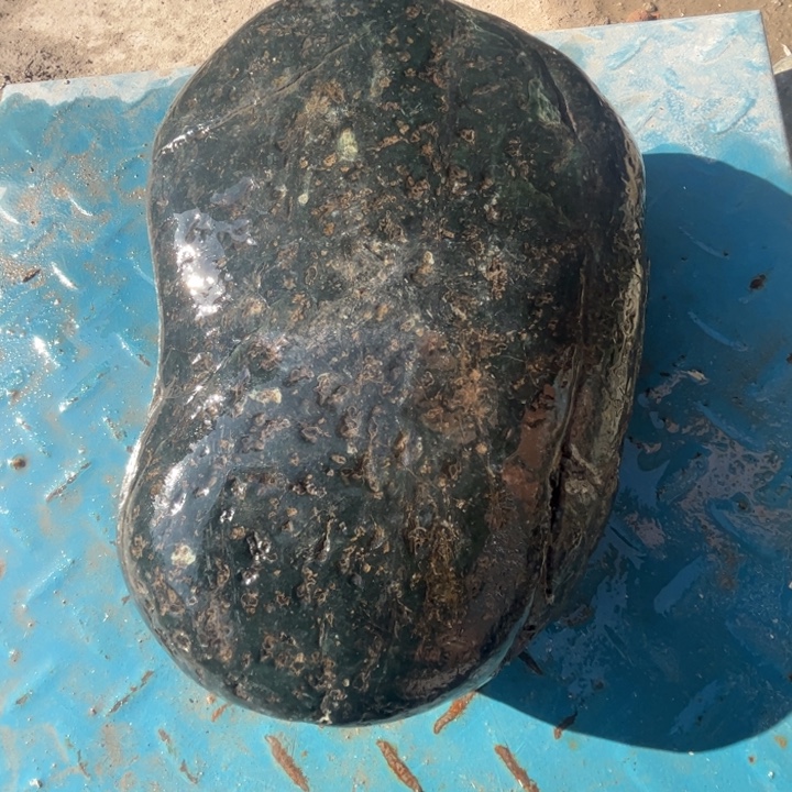 倍***赵蛇纹石玉未镶嵌原石6.2公斤