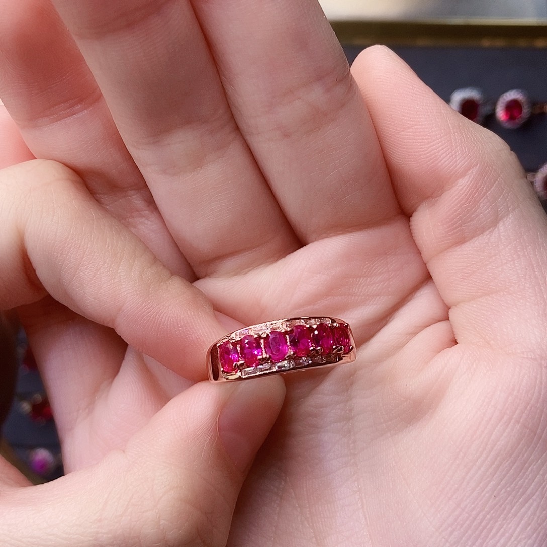 银S925镶嵌红宝石戒指