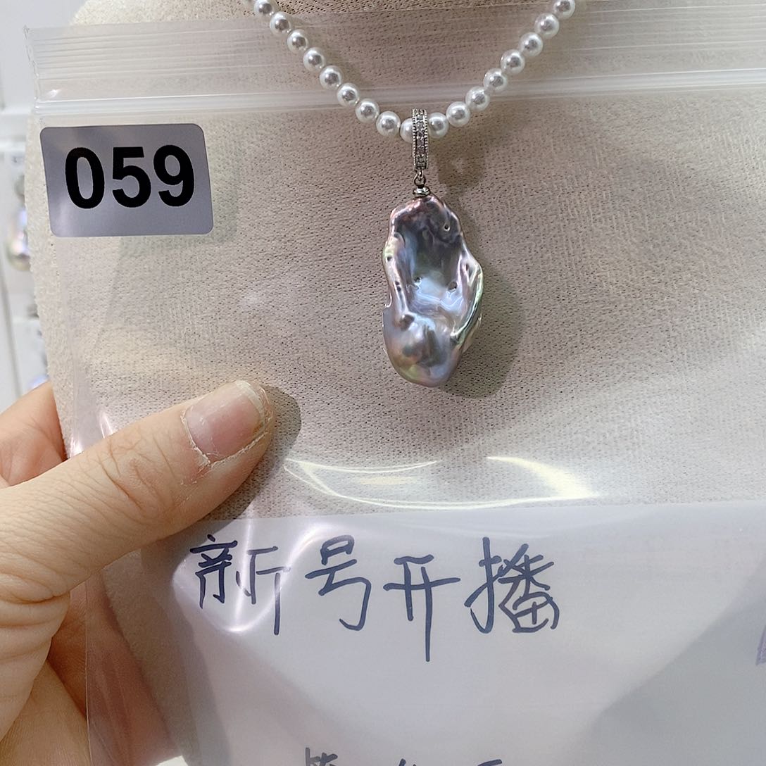 淡水珍珠颈饰合金