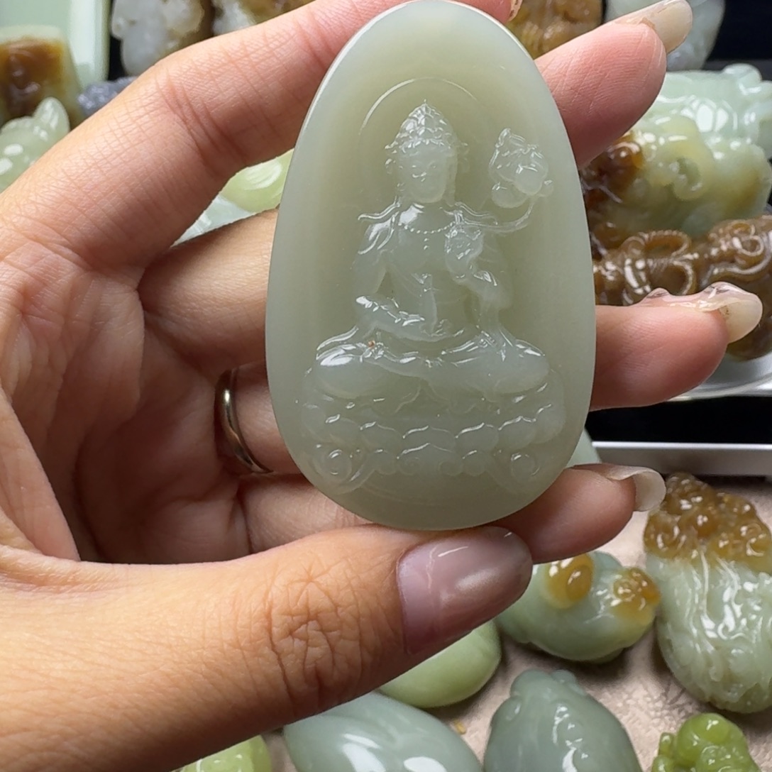 和田玉未镶嵌挂件