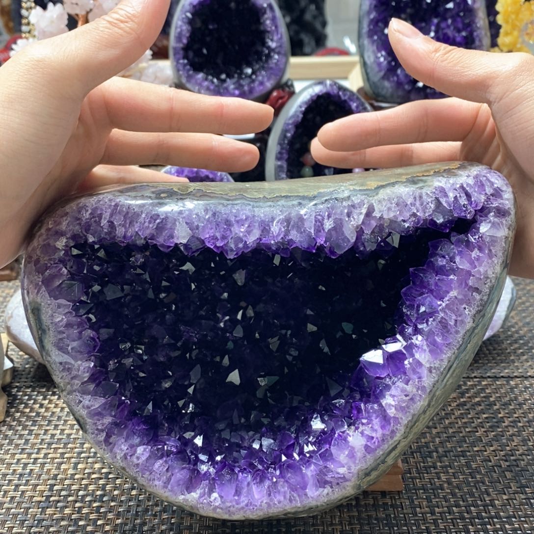 紫晶大型摆件（非配饰）未镶嵌