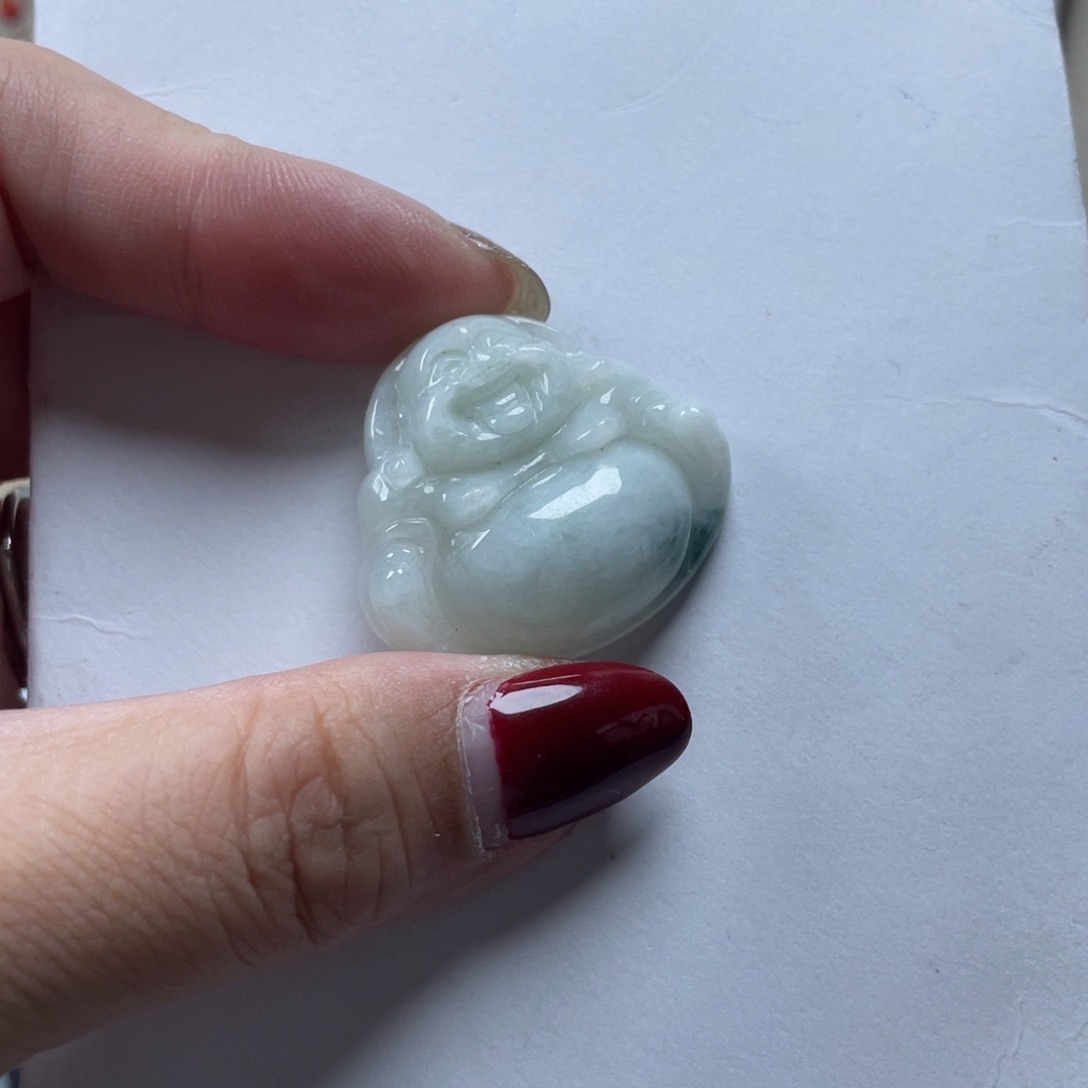 翡翠颈饰未镶嵌佛公