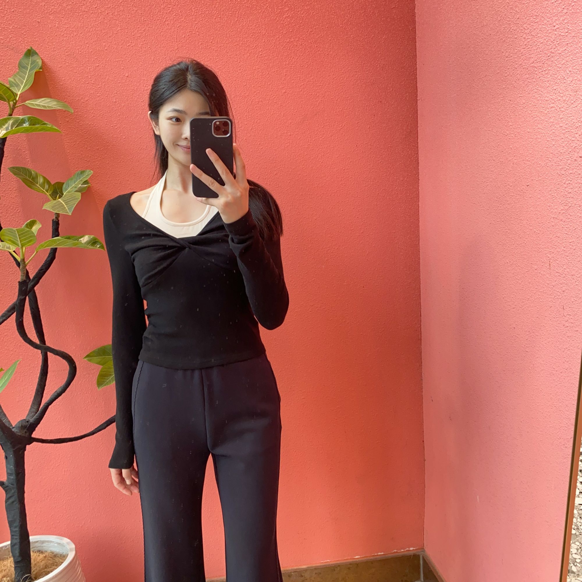 （默茗服装）黑白假两件挂脖上衣