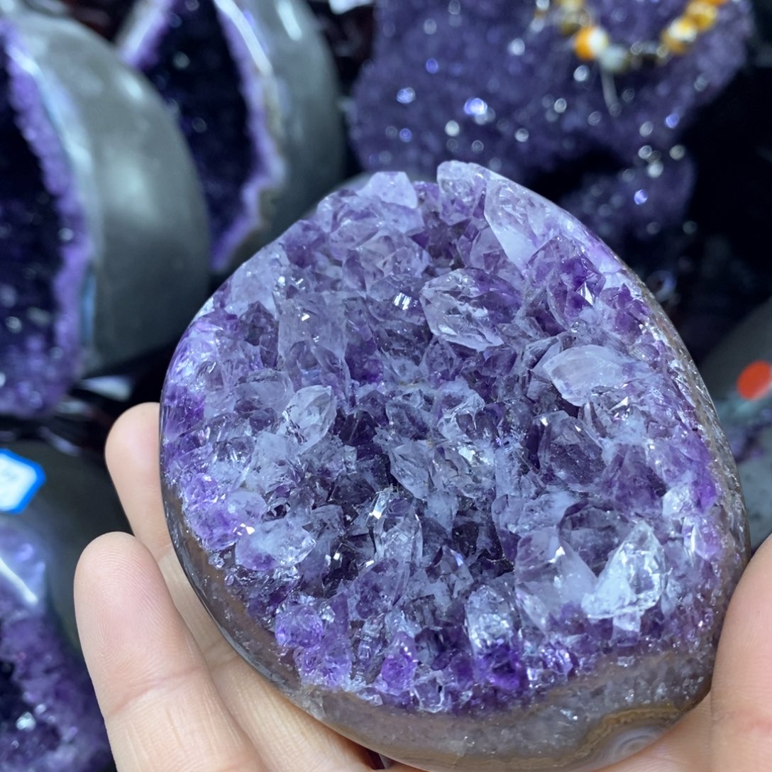 紫晶摆件未镶嵌莹