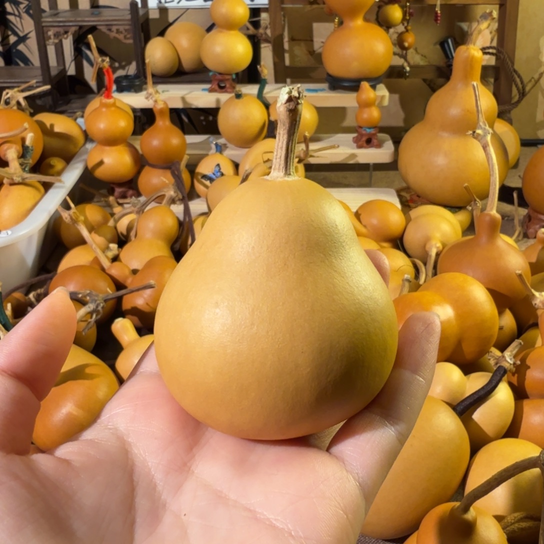 嘎****天然葫芦手把摆件