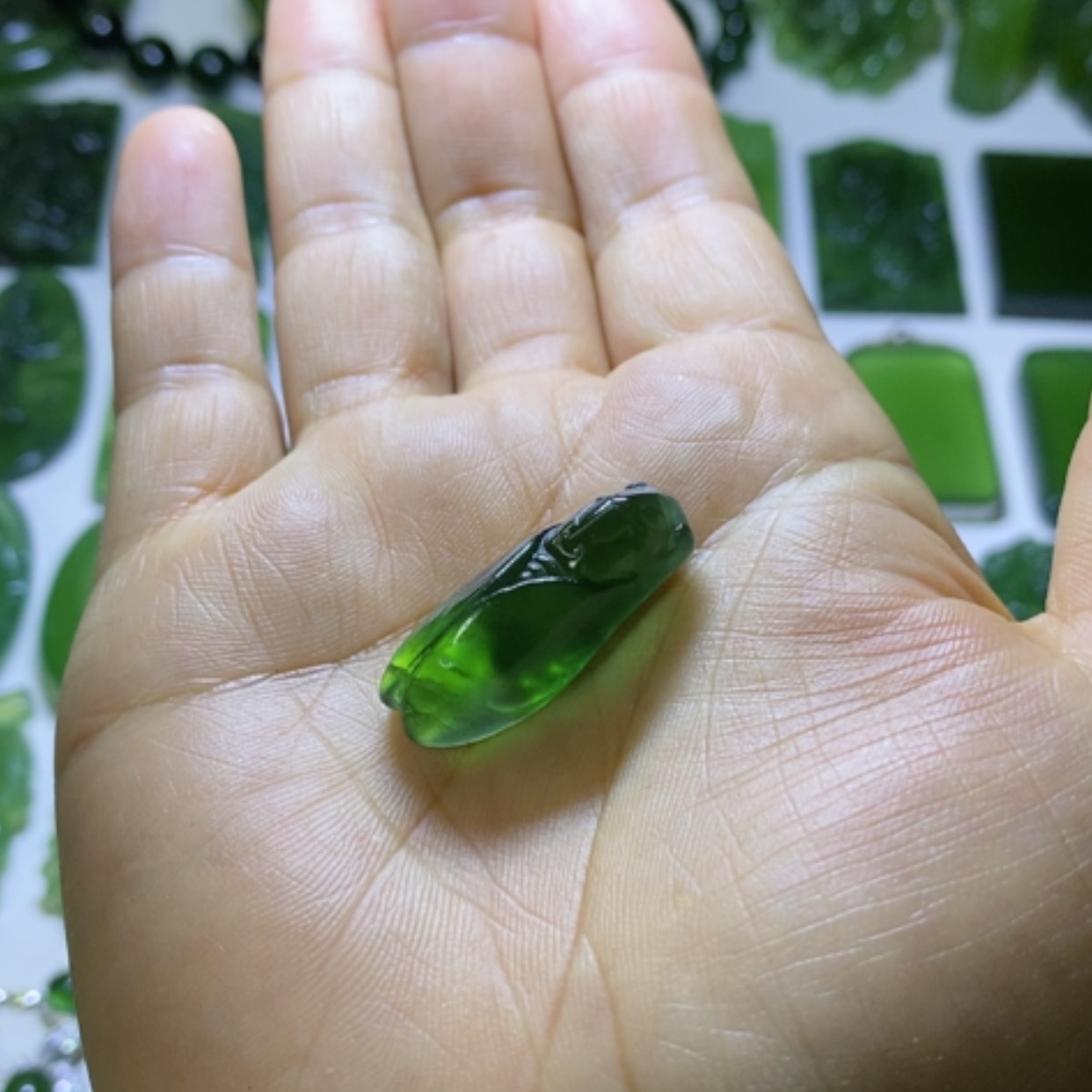 【闪购商品】蛇纹石玉颈饰未镶嵌