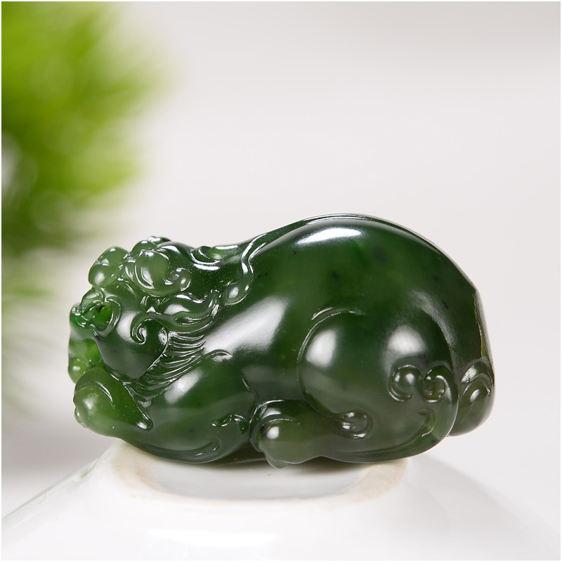 【貔貅24g】新疆和田玉碧玉菠菜绿籽料苏工男女款挂件